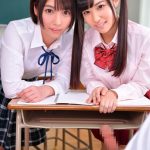 【阿部乃みく 栄川乃亜】放課後に同級生の美少女に呼び出された！誰もいない教室でパンツ脱がされ勃起チンコを弄ばれる
