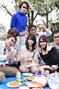 【佳苗るか】僕の彼女は清楚な黒髪美人の女子大生！彼女が僕の同級生たちにレイプされる動画をネットで発見