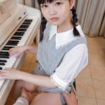 【はる】ちっちゃ可愛い童顔美少女にエッチなピアノレッスン！未成熟なオマンコを指でじっくりもみほぐし勃起チンコを挿入で膣奥にタップリ中出し