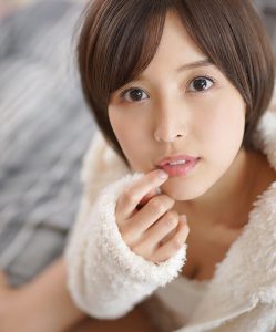 【葵つかさ】スレンダーボディの巨乳美女とエッチな戯れ！騎乗位で美乳おっぱい揺らして腰を振り体位を変えバックや正常位で激ピストン
