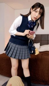【白桃はな】SNSで知り合った美少女が学校終わりのアルバイト！制服姿でドSな小悪魔に大変身しオッパイとオマンコ見せつけて焦らしの中出しセックス