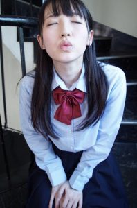 【星仲ここみ 有村のぞみ】制服姿の可愛い美少女たちと濃厚キス！唾液タップリのベロチューでヨダレの糸を引き勃起チンコを揉まれ大興奮