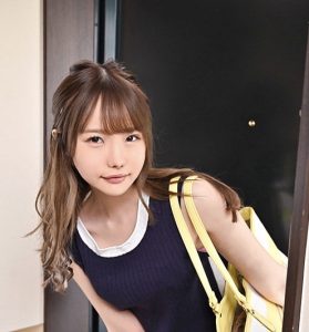【松本いちか】健全な出張マッサージでやって来たのはスリムで可憐な美少女！際どい施術と笑顔で淫語連発され勃起したチンコを凄テクの本番セックスで何度も中出し