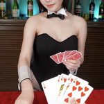 【深田えいみ】スレンダー美人のバニーガールと騎乗位セックス！バニー姿のディラーに勝つとエッチなサービスが