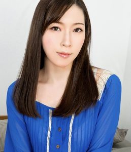 【二宮和香】人妻のデリヘル嬢と浮気セックス！やって来たサラサラ髪の綺麗でスタイルの良い巨乳美女は本物の人妻