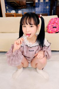 【工藤ララ】子供だと思ってた従姉妹の美少女と禁断の筆下ろしセックス！ちっぱい揉ませ可愛いオマンコ見せつけてフェラで勃起したチンコ挿入ザーメン中出し