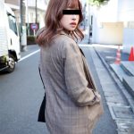 【椿りか】巨乳スレンダーボディの美人ギャルに捕食された僕！尾行され部屋に侵入して玄関で立位で即ハメ腰を振りザーメン搾取