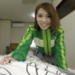 【椎名そら】寝起きの朝勃ちチンコでセンズリ中にやって来た幼馴染！布団を捲り手コキフェラから可憐なマンコに自ら挿入の騎乗位セックス